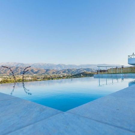 Villa Oasis Galatas  Экстерьер фото