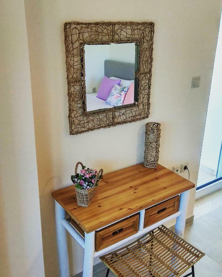 Villa Oasis Galatas  Экстерьер фото