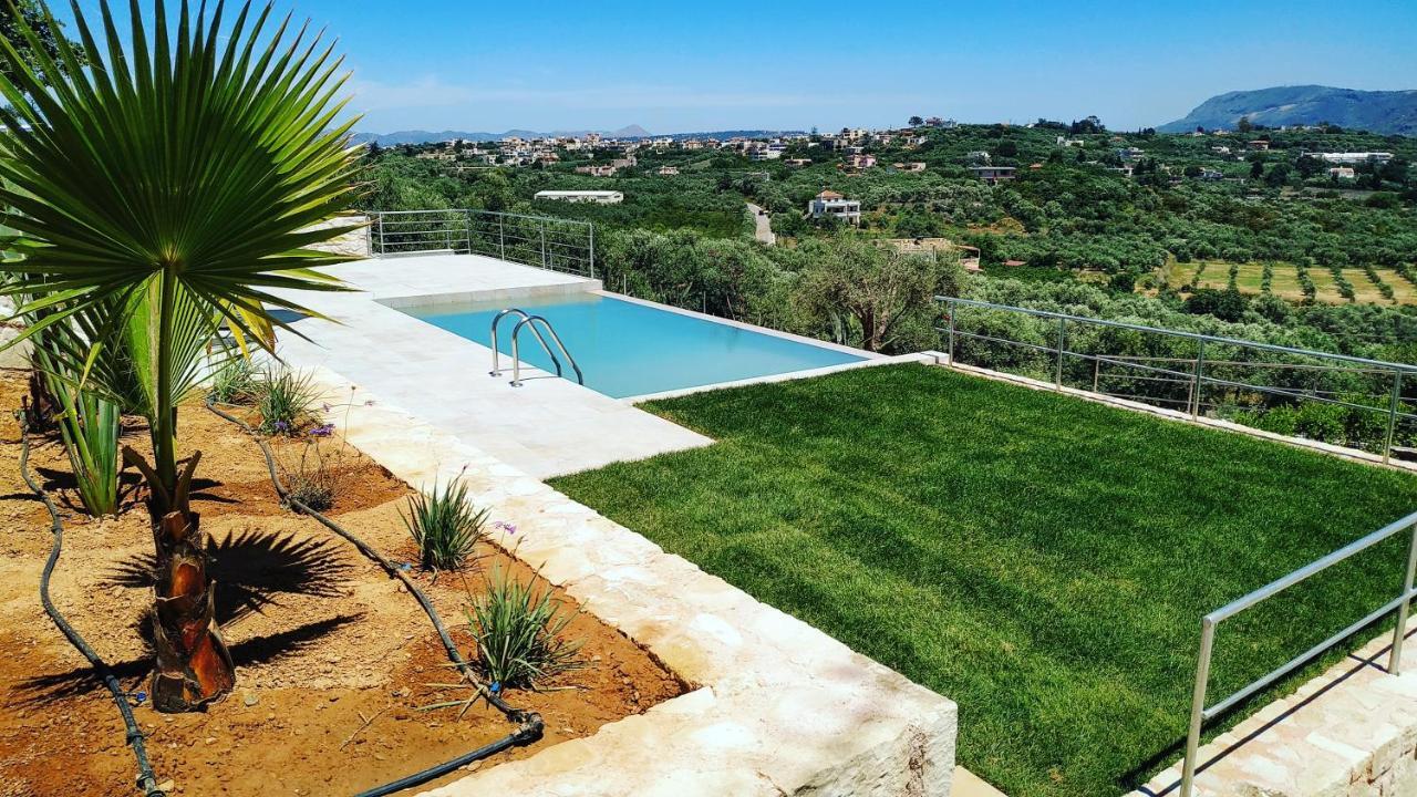 Villa Oasis Galatas  Экстерьер фото