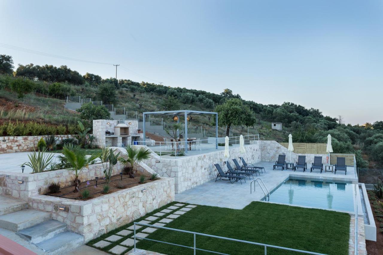 Villa Oasis Galatas  Экстерьер фото